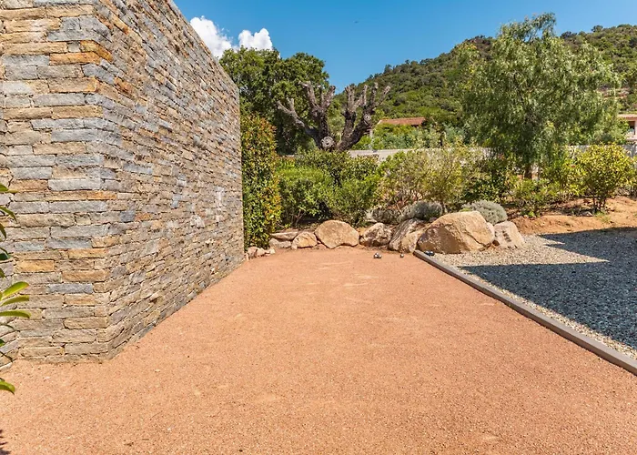 Fautea Di Santa Lucia * Sainte-Lucie de Porto-Vecchio