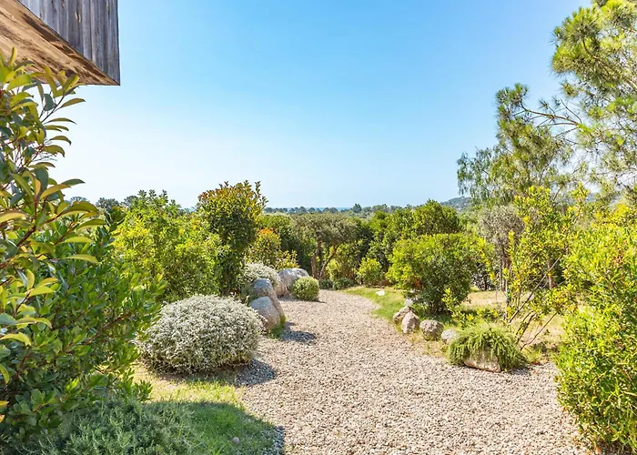 Fautea Di Santa Lucia * Sainte-Lucie de Porto-Vecchio